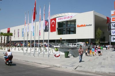 مرکز خرید اوزدیلک آنتالیا