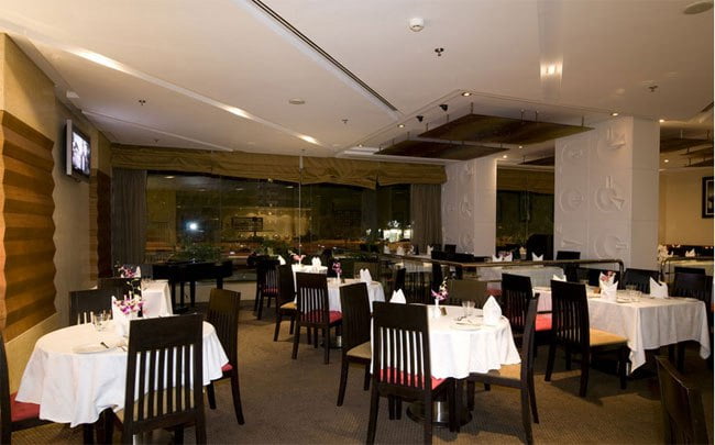 رستوران seven manhattan دبی