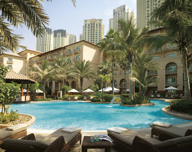 هتل ریتز کارلتن دبی-The Ritz-Carlton, Dubai