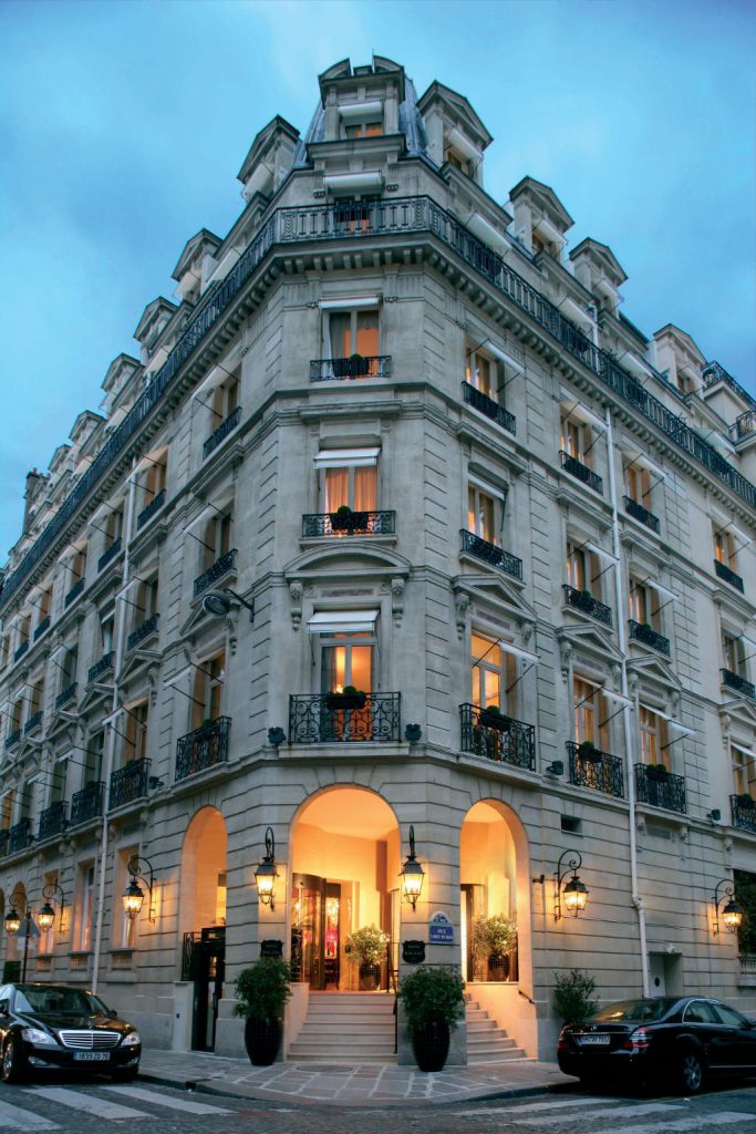 هتل بالزاک پاریس