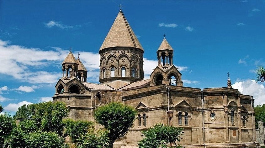کلیسای جامع اچمیادزین ارمنستان