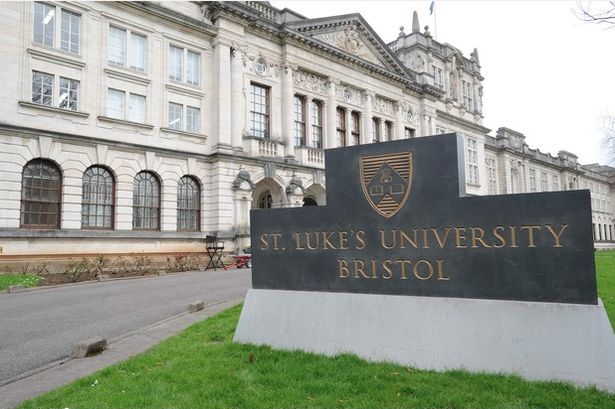 دانشگاه بریستول در انگلستان