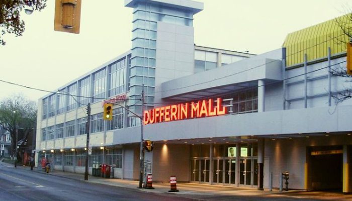 مرکز خرید dufferin mall تورنتو
